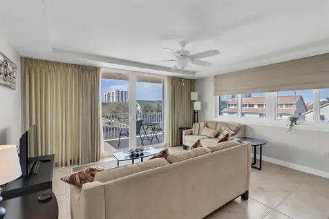 223 Island Way Clearwater FL 33767