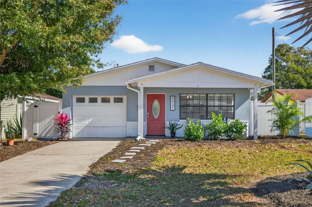 4921 7th Street N St Petersburg FL 33703