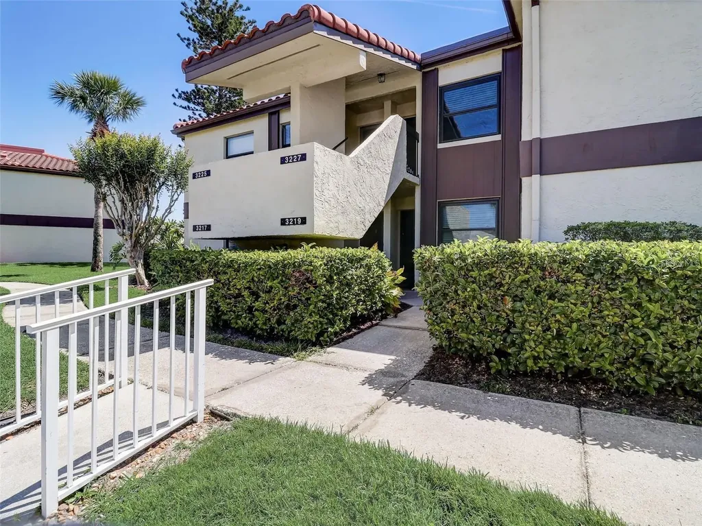 3217 Westridge Boulevard Orlando FL 32822