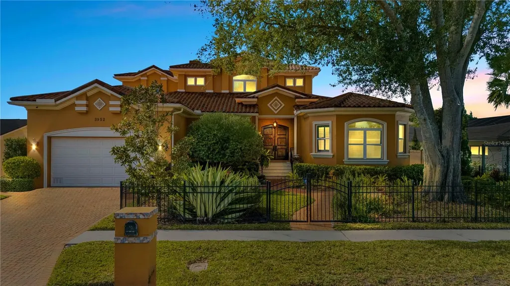 3952 Versailles Drive Tampa FL 33634