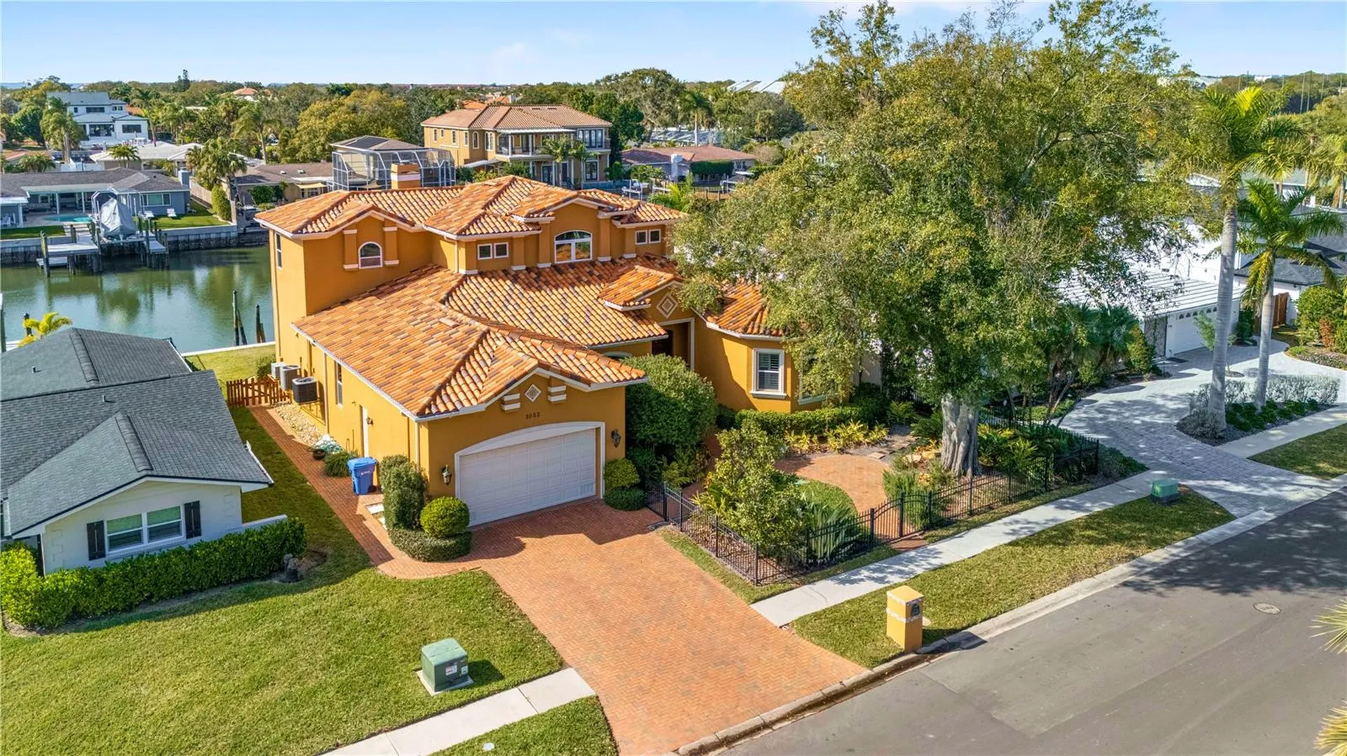 3952 Versailles Drive Tampa FL 33634