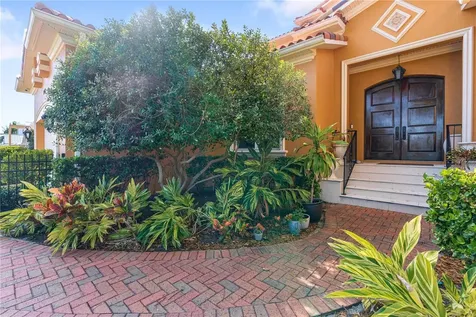 3952 Versailles Drive Tampa FL 33634