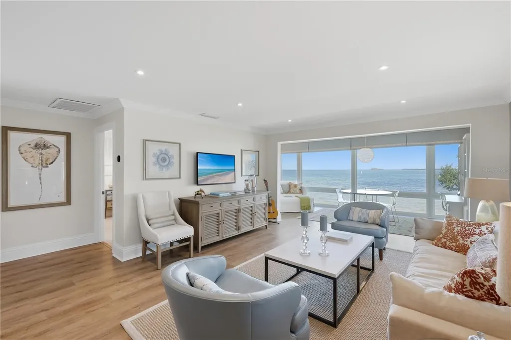 600 Manatee Avenue Holmes Beach FL 34217