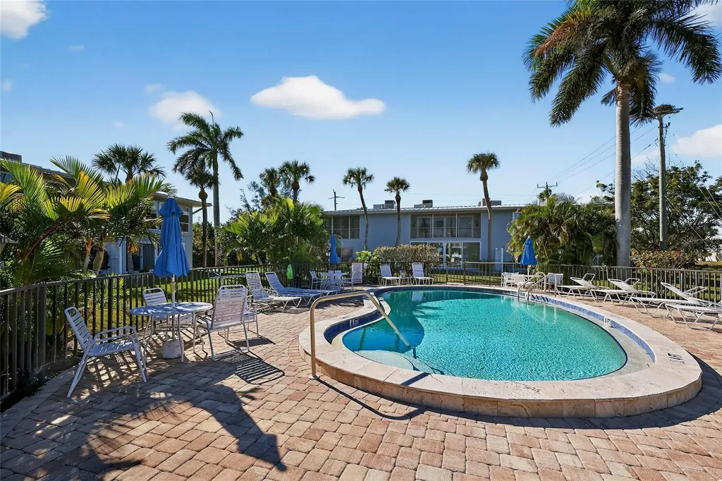 600 Manatee Avenue Holmes Beach FL 34217