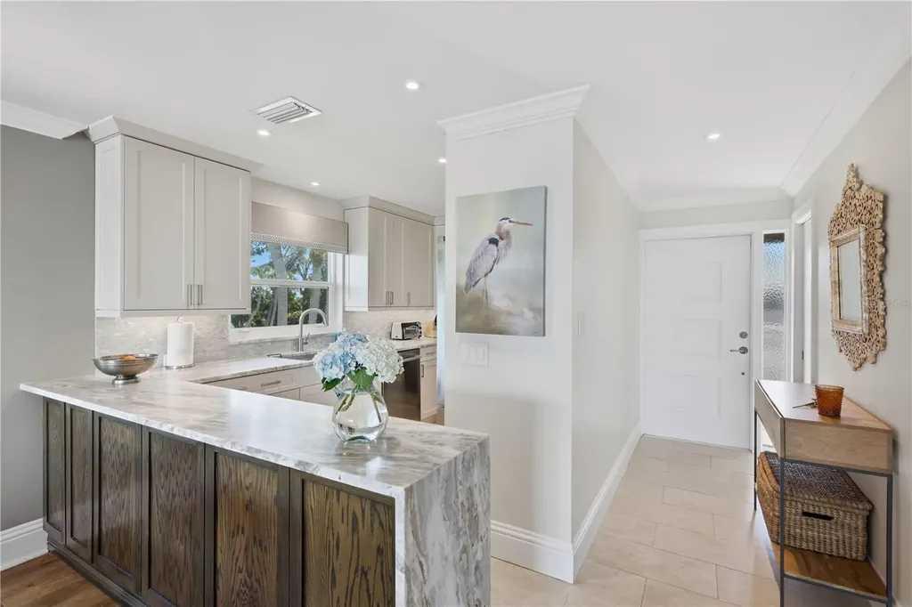 600 Manatee Avenue Holmes Beach FL 34217