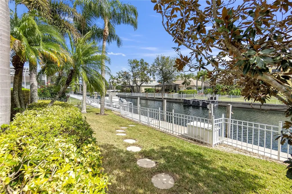 4616 Blue Marlin Drive Bradenton FL 34208