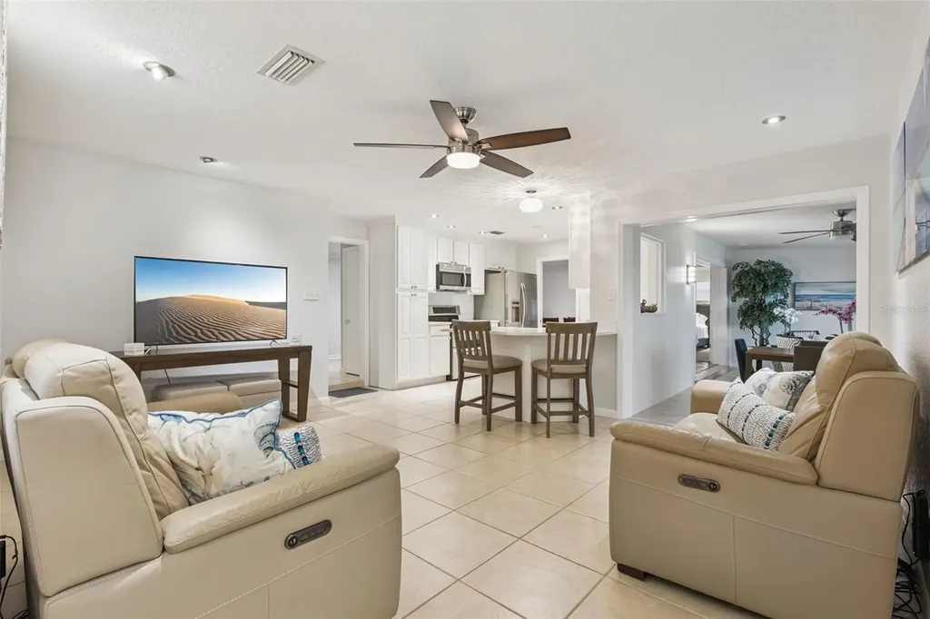 6007 Linneal Beach Drive Apopka FL 32703