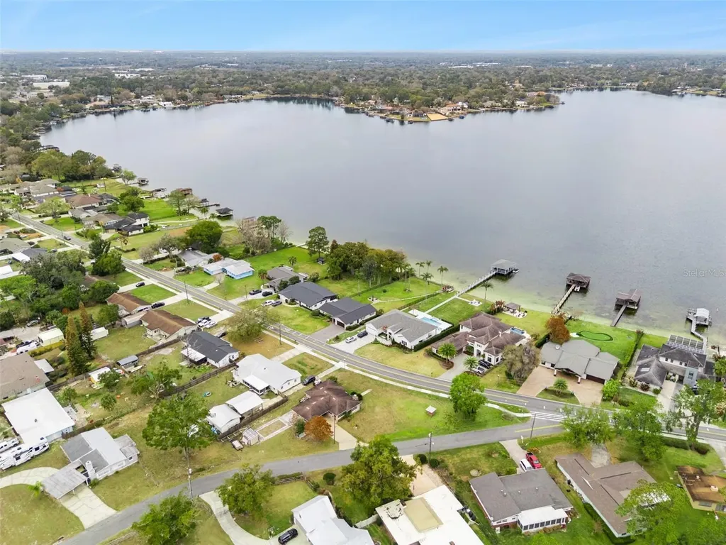 6007 Linneal Beach Drive Apopka FL 32703