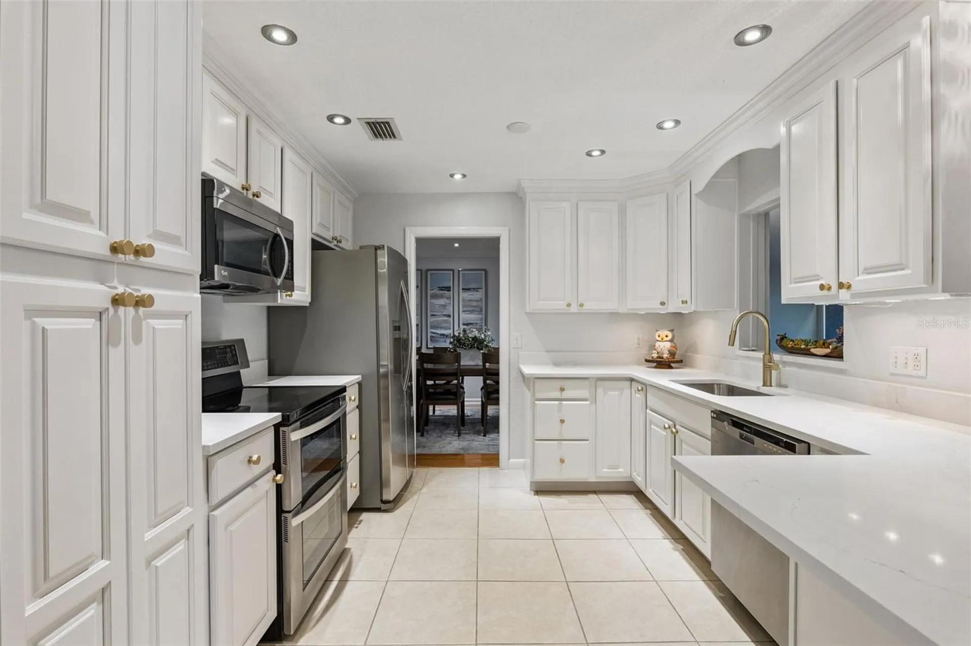 6007 Linneal Beach Drive Apopka FL 32703