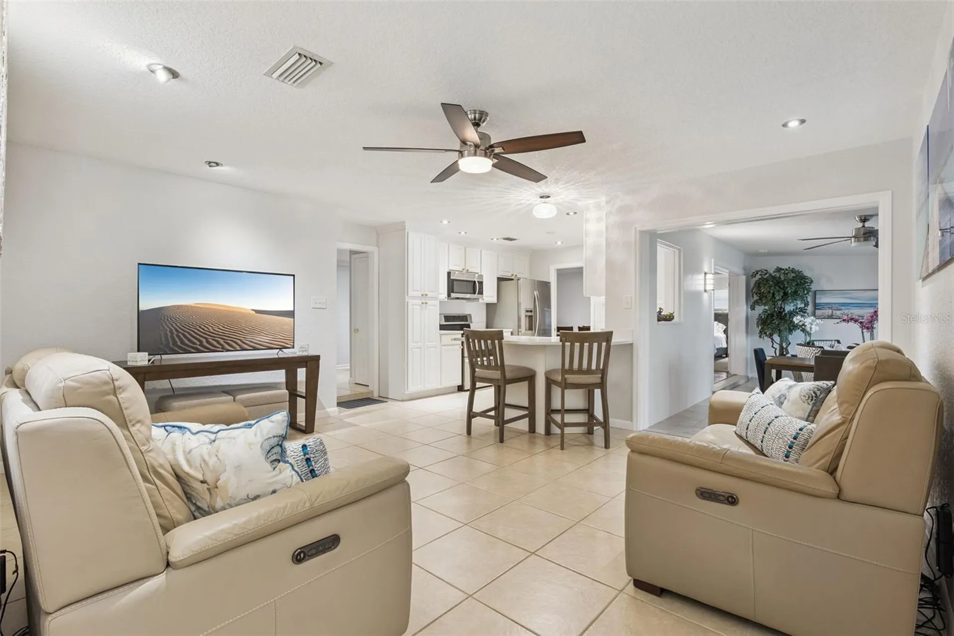 6007 Linneal Beach Drive Apopka FL 32703