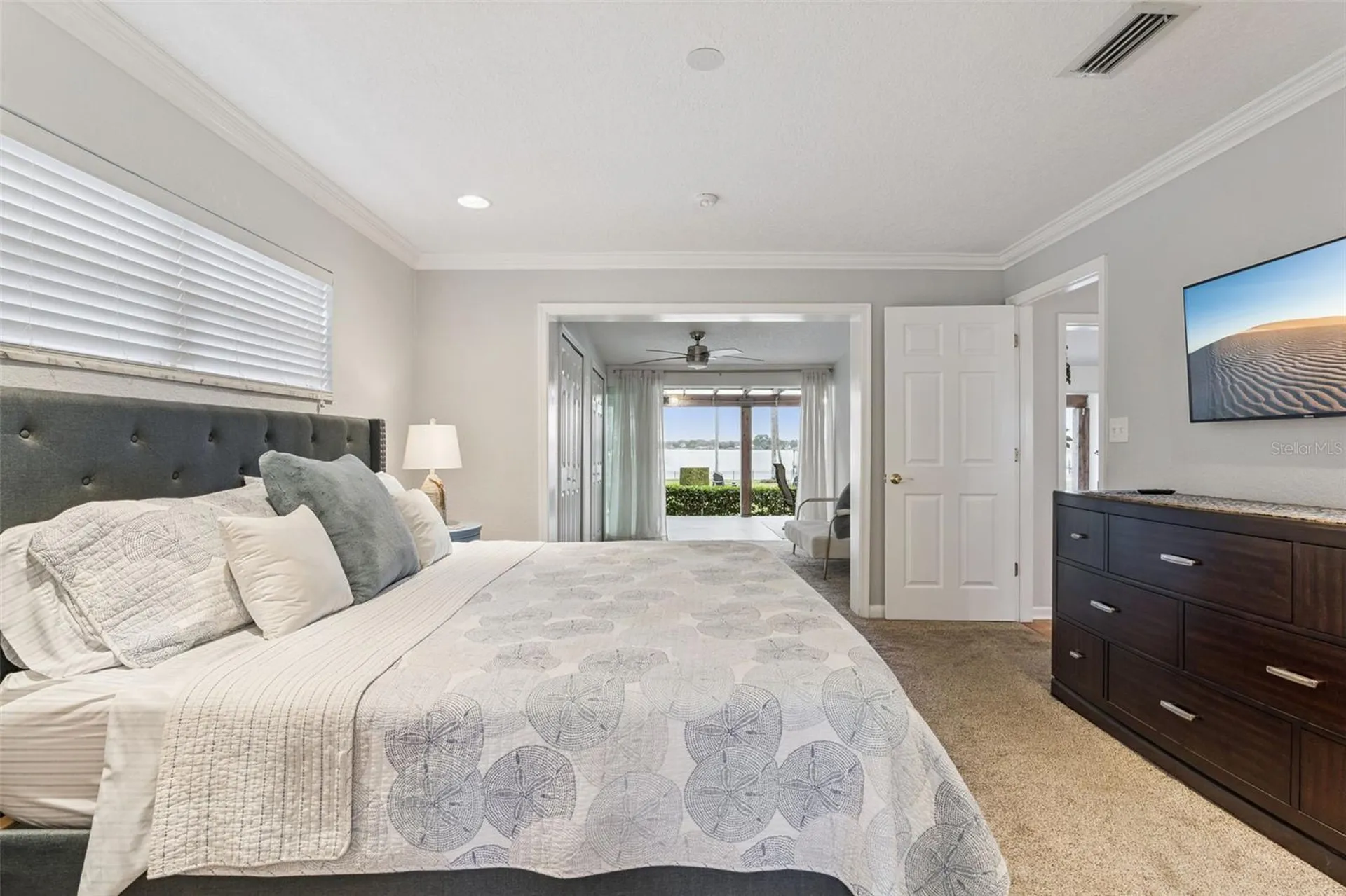 6007 Linneal Beach Drive Apopka FL 32703