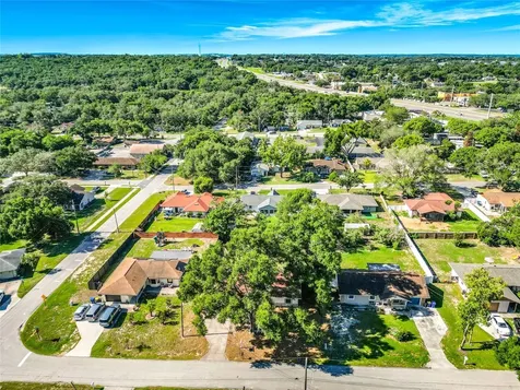 109 E Chester Street Clermont FL 34715