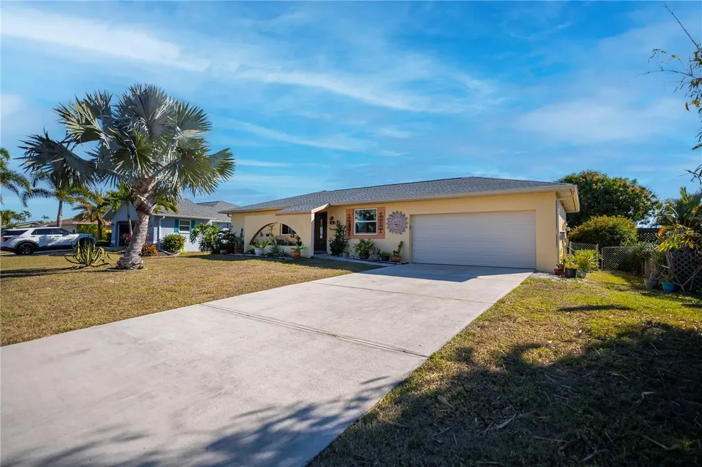 242 Annapolis Lane Rotonda West FL 33947