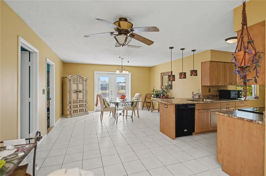242 Annapolis Lane Rotonda West FL 33947