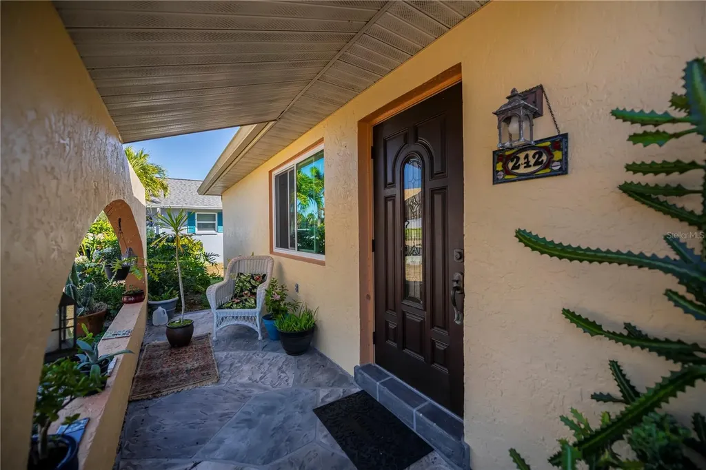 242 Annapolis Lane Rotonda West FL 33947