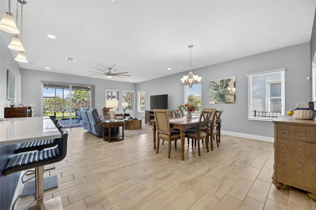 7406 Futura Place Apollo Beach FL 33572