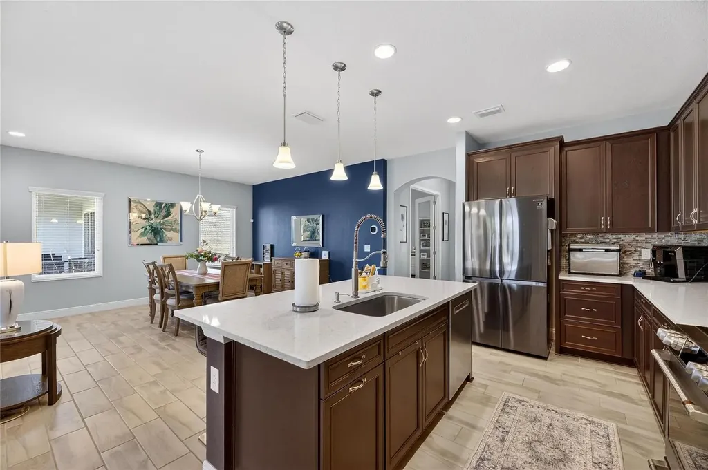 7406 Futura Place Apollo Beach FL 33572