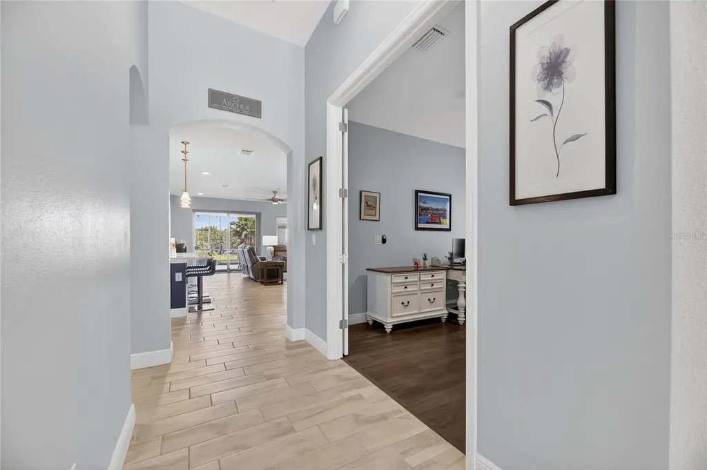 7406 Futura Place Apollo Beach FL 33572