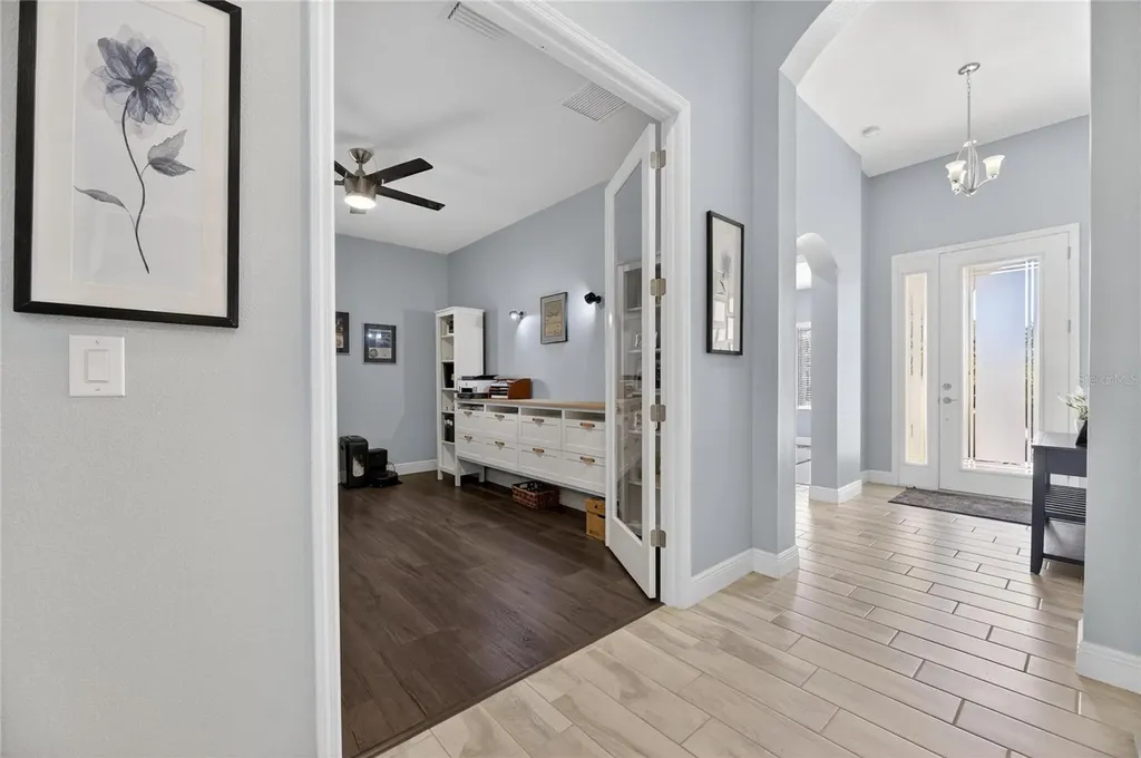 7406 Futura Place Apollo Beach FL 33572