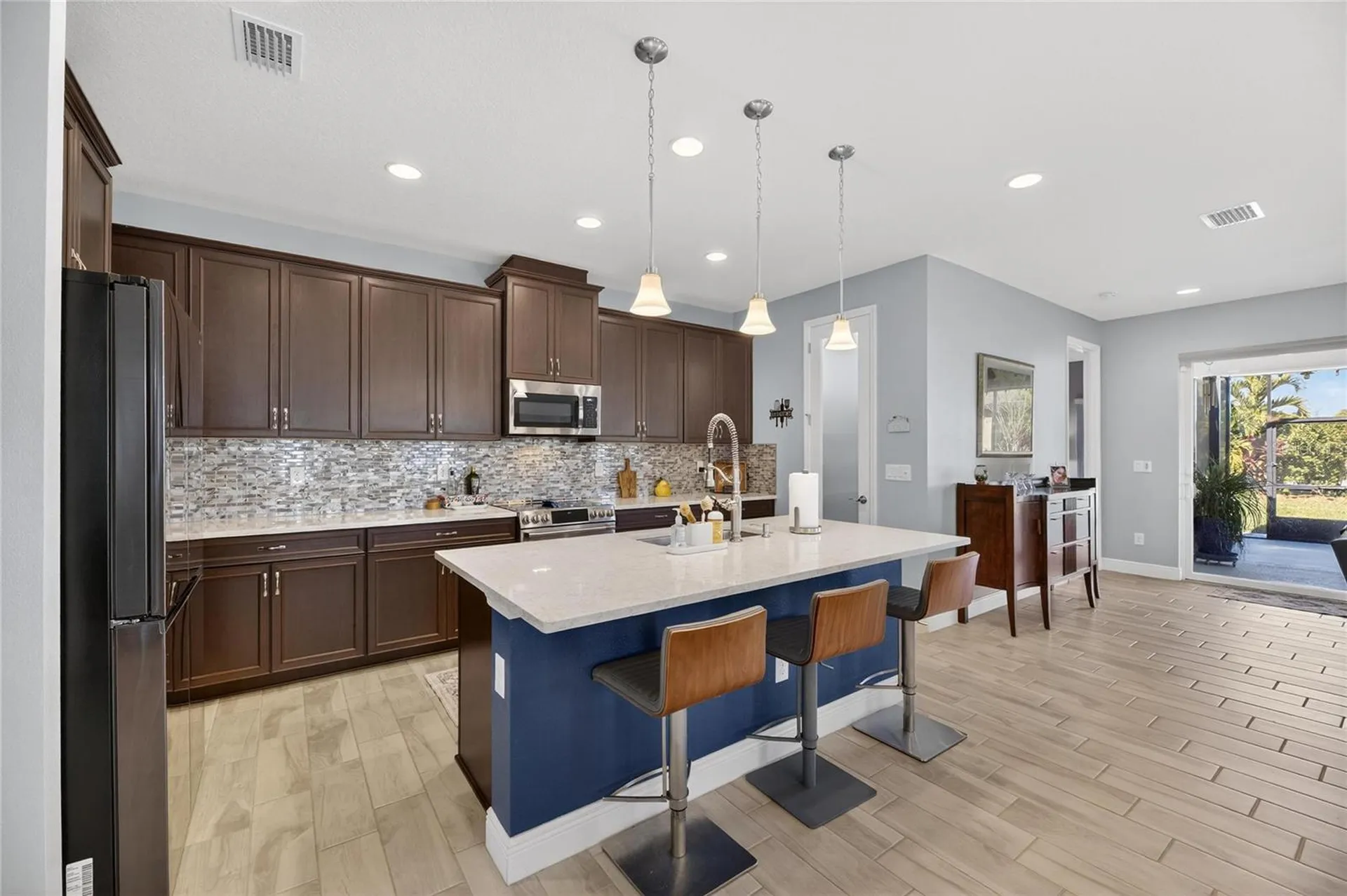 7406 Futura Place Apollo Beach FL 33572