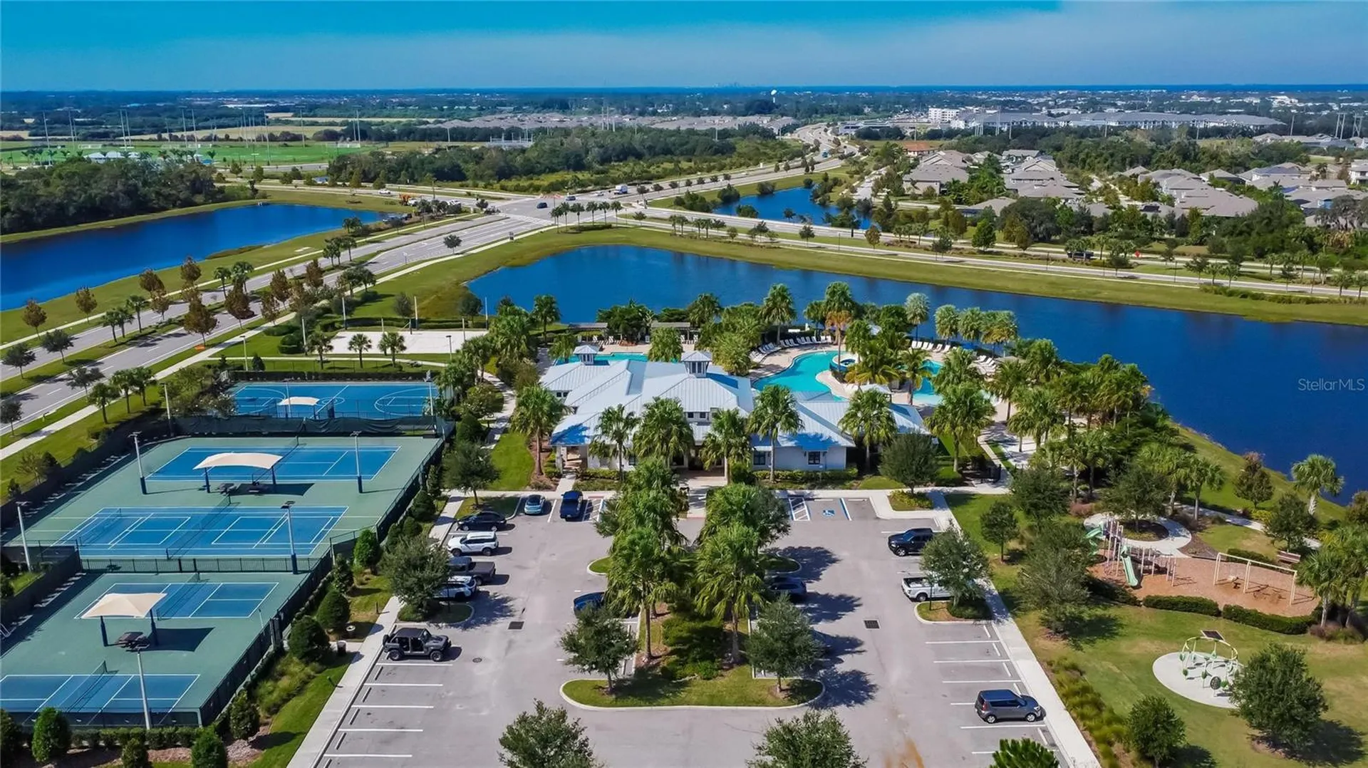7406 Futura Place Apollo Beach FL 33572