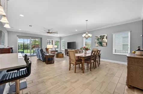 7406 Futura Place Apollo Beach FL 33572