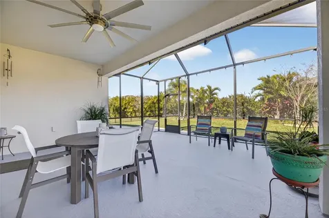 7406 Futura Place Apollo Beach FL 33572
