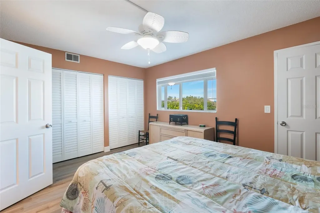 1847 Shore Drive S South Pasadena FL 33707
