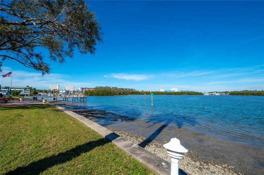 1847 Shore Drive S South Pasadena FL 33707