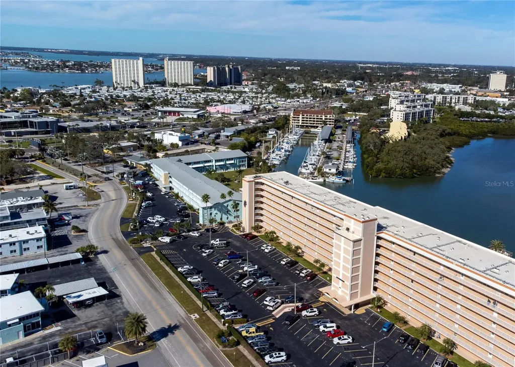 1847 Shore Drive S South Pasadena FL 33707