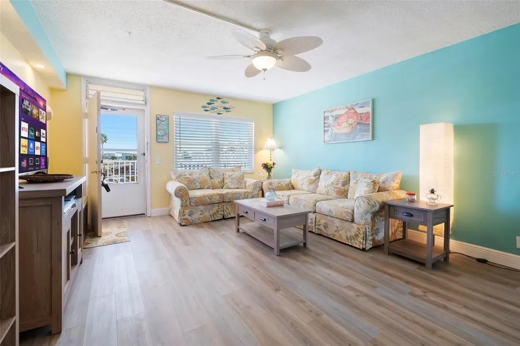 1847 Shore Drive S South Pasadena FL 33707