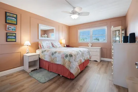 1847 Shore Drive S South Pasadena FL 33707