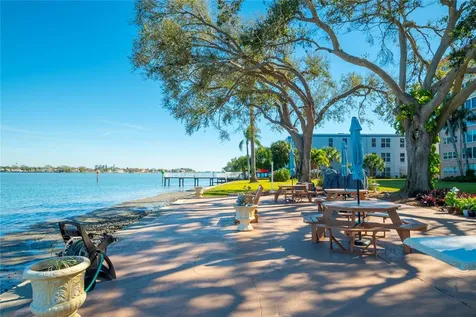 1847 Shore Drive S South Pasadena FL 33707