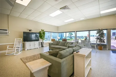 1847 Shore Drive S South Pasadena FL 33707