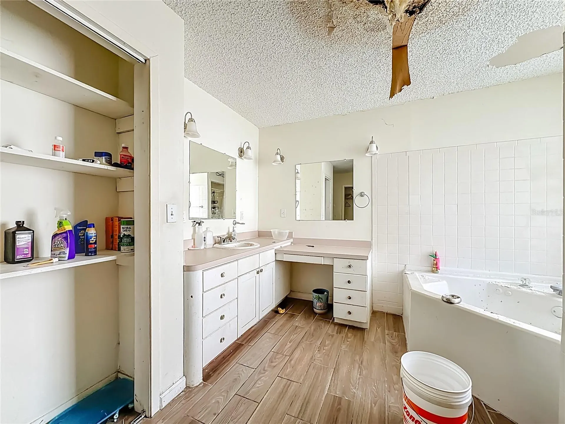 6875 Restlawn Drive Jacksonville FL 32208