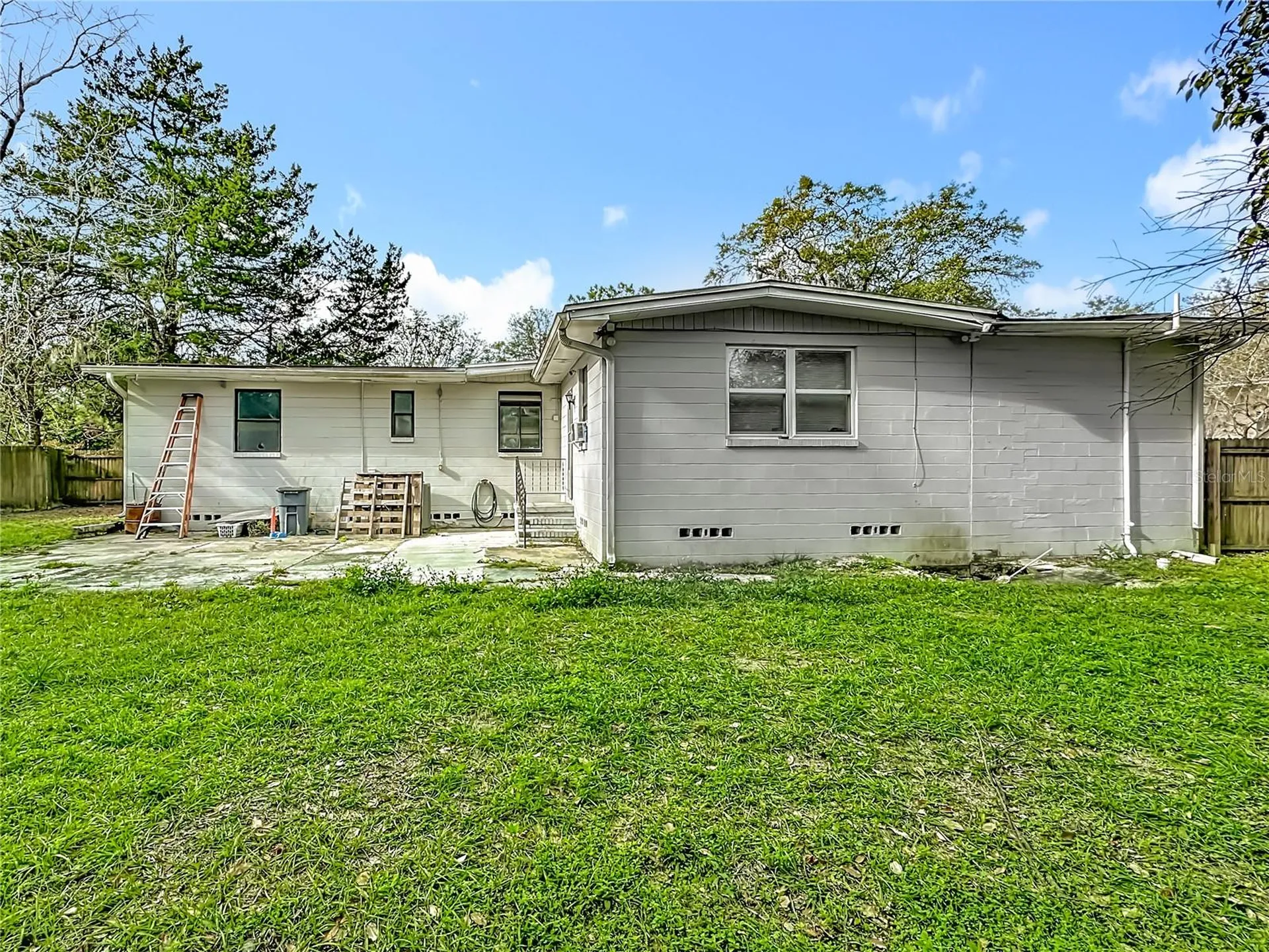 6875 Restlawn Drive Jacksonville FL 32208