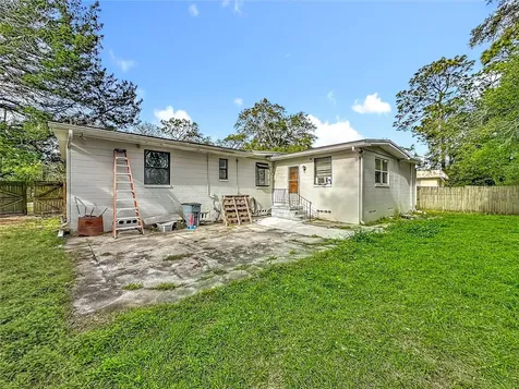 6875 Restlawn Drive Jacksonville FL 32208
