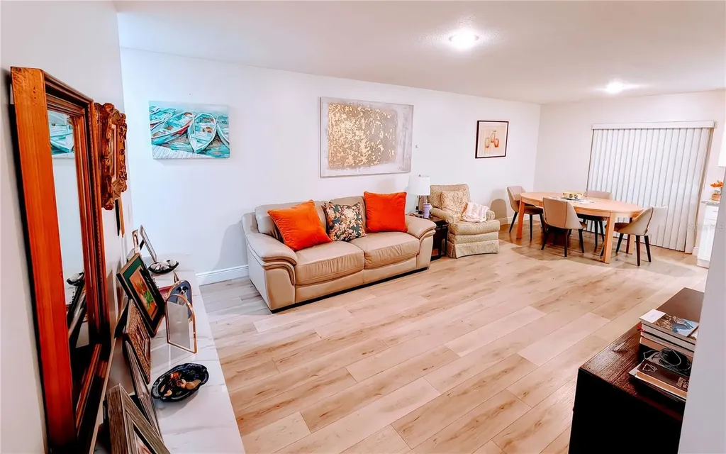 49 W Marbrisa Way Kissimmee FL 34743