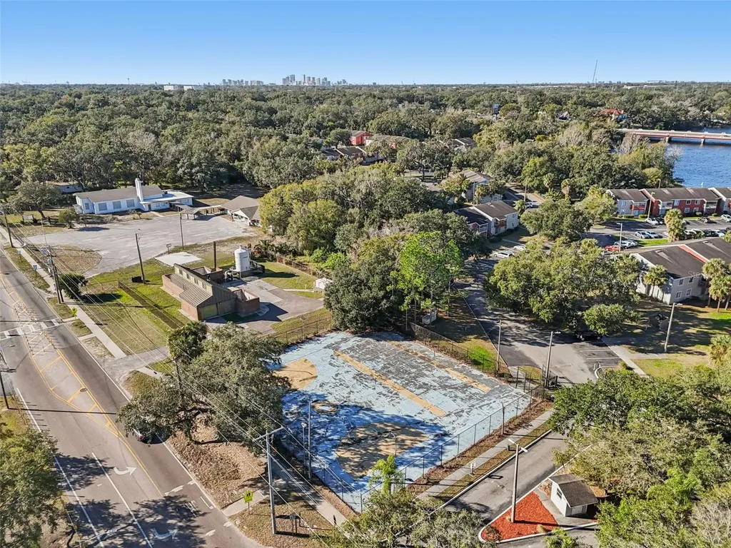 7015 Waterside Drive Tampa FL 33617