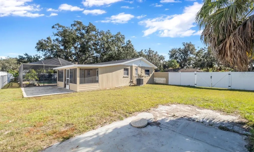 520 Rooks Road Seffner FL 33584