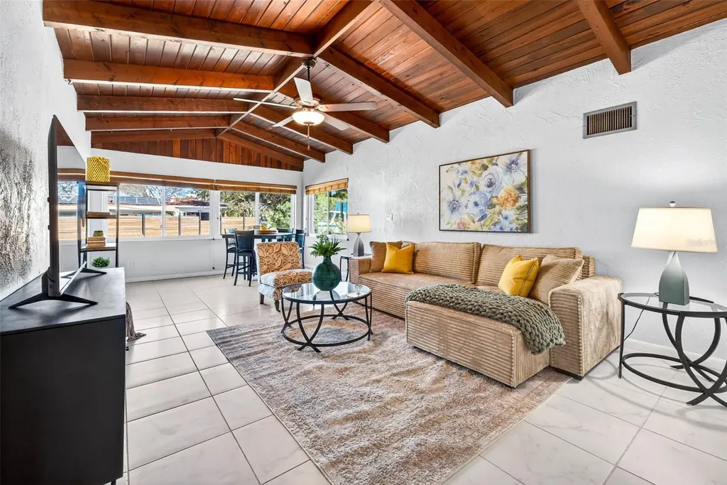 6701 Burlington Avenue N St Petersburg FL 33710