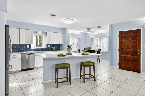 6701 Burlington Avenue N St Petersburg FL 33710