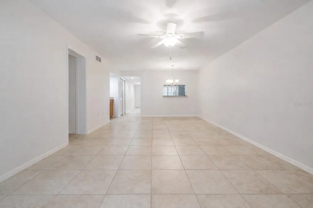 2020 Lakeview Drive Clearwater FL 33763