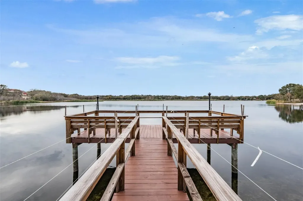 2020 Lakeview Drive Clearwater FL 33763