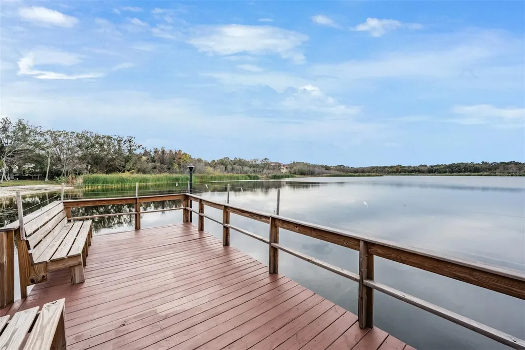 2020 Lakeview Drive Clearwater FL 33763