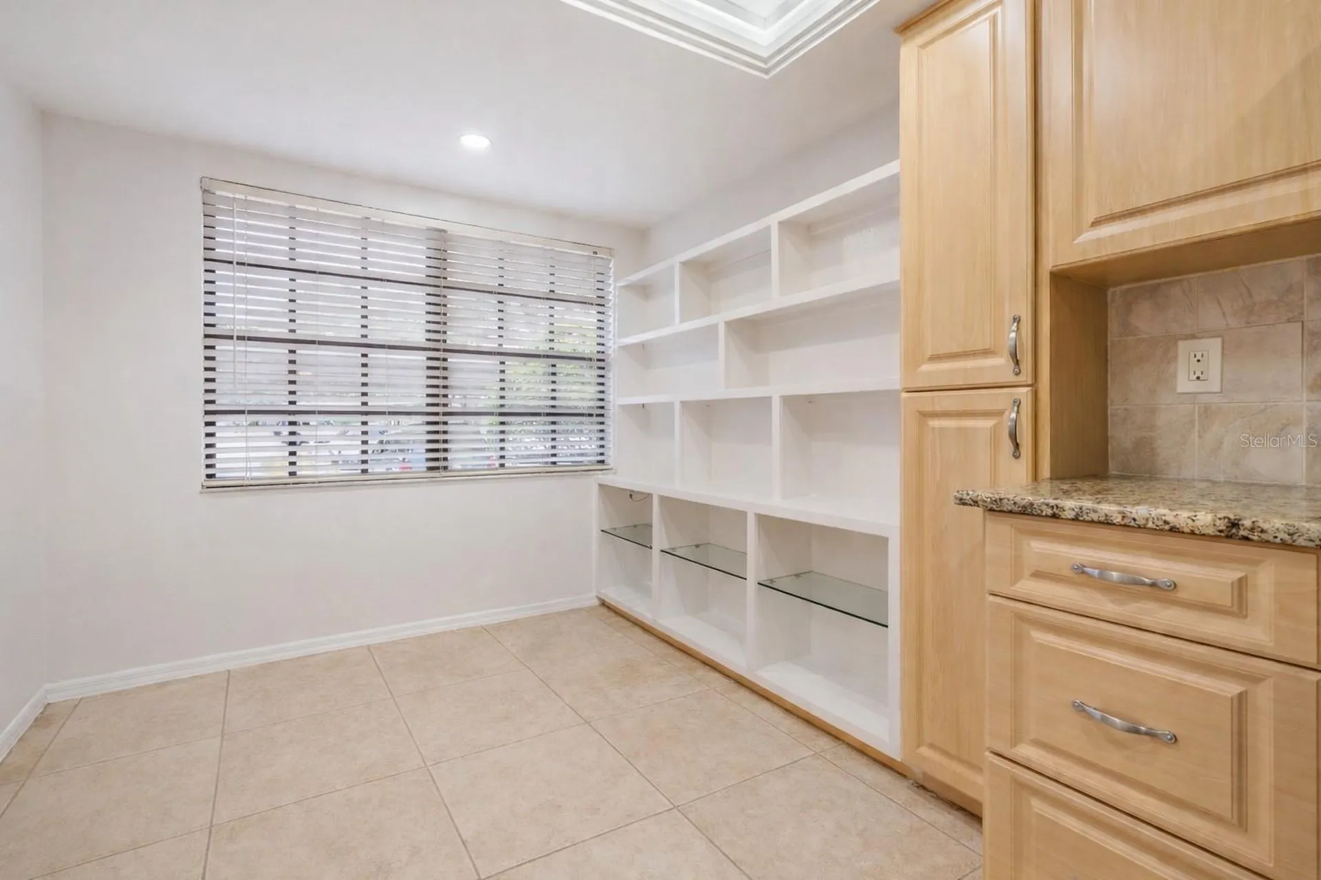 2020 Lakeview Drive Clearwater FL 33763