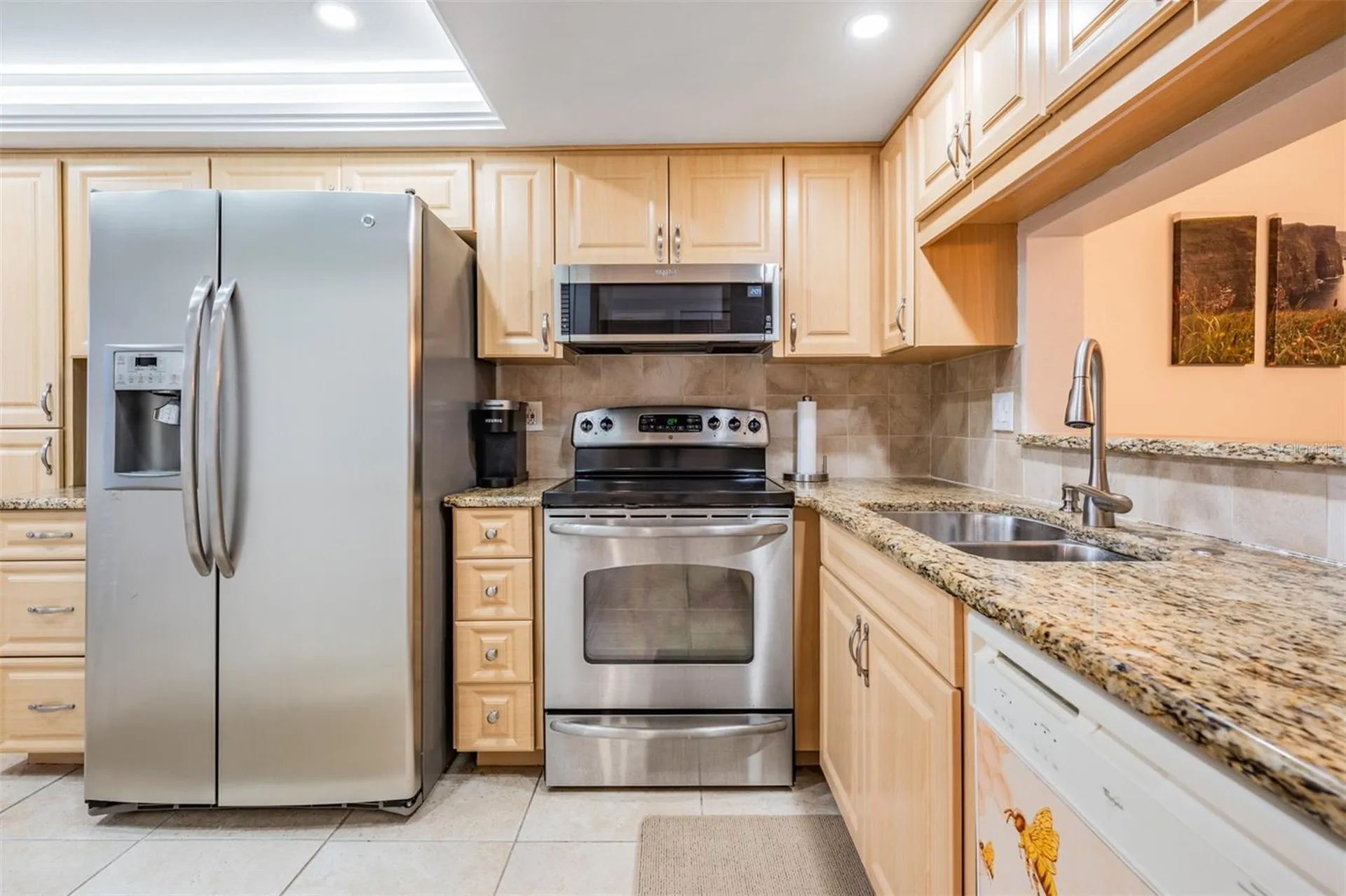 2020 Lakeview Drive Clearwater FL 33763