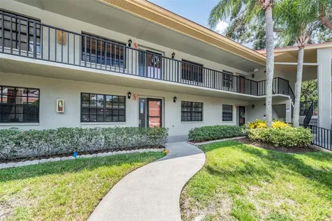 2020 Lakeview Drive Clearwater FL 33763