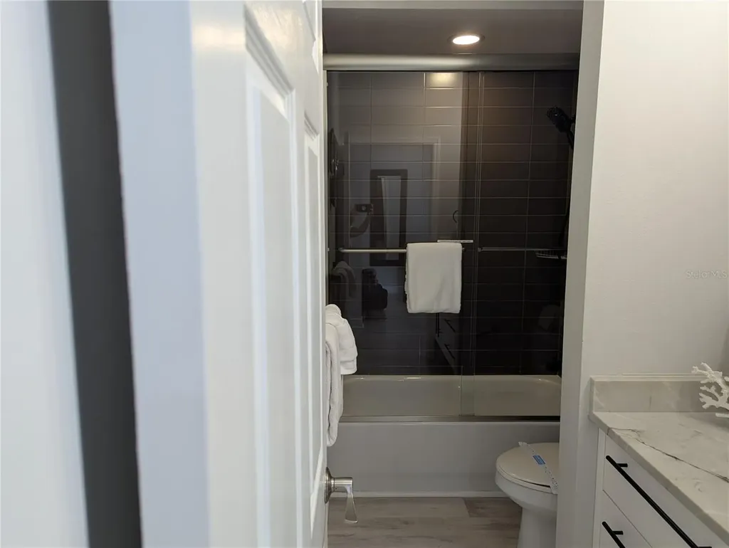 6732 Sarasea Circle Sarasota FL 34242