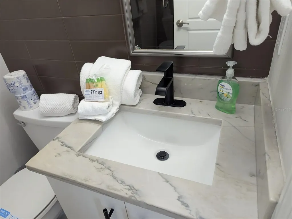 6732 Sarasea Circle Sarasota FL 34242